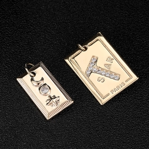 Pendenti geometrici quadrati placcati oro 14K con ciondoli a luna stella e lettera T