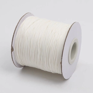 Detalle de cordón de algodón encerado blanco 1-2mm para joyería DIY y manualidades