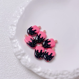 Schattige roze cartoon ijsje acryl kralen voor DIY sieraden en telefoonketting accessoires