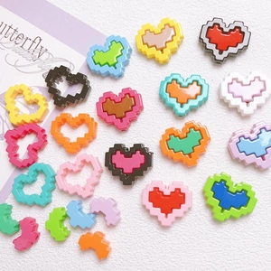 Colorful 8-bit pixel heart acrylic beads for DIY jewelry and phone chain accessories