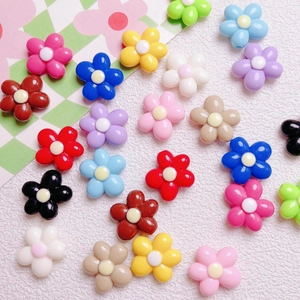 Colorful 20mm acrylic flower beads with five-petal design for DIY jewelry and crafts
