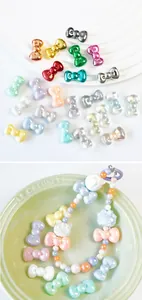 Macro di perle colorate Hello Kitty placcate UV per gioielli fai-da-te e catene per cellulari
