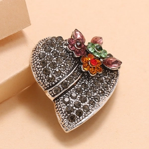 Vintage Hat Shape Alloy Brooch For Women Elegant Rhinestone Inlaid Flower Decorative Breastpin Antique Gold Silver Jewelry Gift