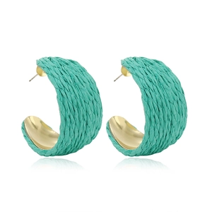 Fashionable C-shaped hoop earrings with light blue raffia weave and gold alloy finish