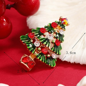 Creative Christmas tree brooch with green enamel and rhinestones on gold base