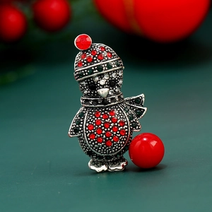 Vintage Alloy Rhinestone Christmas Penguin Girl Brooch Pins With Artificial Pearl Winter Holiday Jewelry Gift For Women