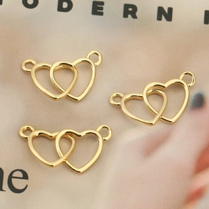 Colgantes de corazones entrelazados bañados en oro de 18K con anillos dobles para DIY