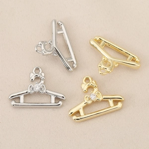 18K vergulde kledinghanger hanger met strik en kristal voor DIY sieraden maken