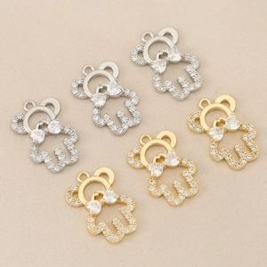 Set di 6 ciondoli a forma di orsetto placcati oro 18K con micro-pavé di zirconi
