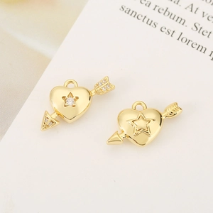 Ciondolo cuore placcato oro 18k con freccia e stella per creazione di gioielli fai-da-te