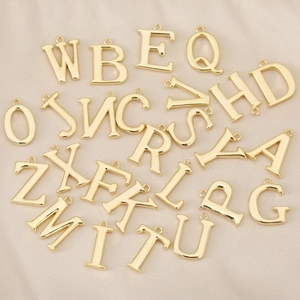 Ciondolo Alfabeto in Rame Placcato Oro Vero 18K per Creazione Gioielli DIY Collana Lettera Inglese Maiuscola con Strass