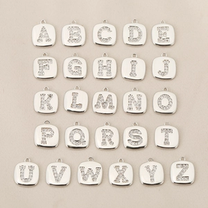 Komplettes Set aus 26 Buchstabenanhängern A-Z mit 18K Vergoldung und Zirkon-Inlay