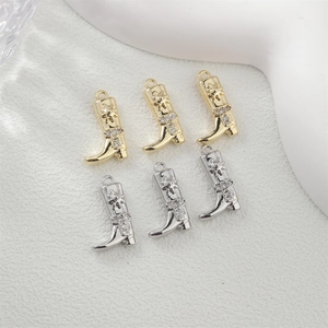Pendentifs bottes de cow-boy DIY avec étoiles et zircons en finitions or et argent
