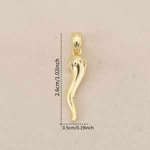 Pendentif piment en cuivre plaqué or 18 carats, dimensions 2,6 cm x 0,5 cm pour bijoux