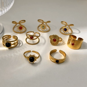 Set di anelli vintage in acciaio inossidabile placcato oro 18k con gemme bohémien