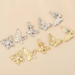Pendentifs Forme de Papillon Cuivre Plaqué Or 18K Zircon Doux Mignon Mode DIY Accessoires de Bijoux Collier