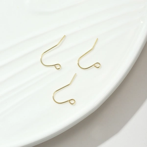 Set de tres ganchos de latón chapado en oro de 18k para creación de joyas DIY