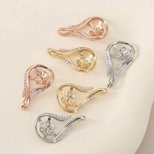 18K vergulde druppelvormige hangerbases met micro-zirkonen voor DIY-sieraden maken