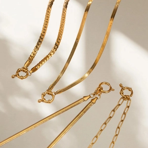 Collar de Acero Inoxidable Bañado en Oro de 18K Retro Minimalista Para Mujer Cadena de Espiga Clip Cubana Impermeable Hipoalergénico