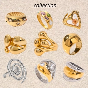 Collezione di anelli vintage in acciaio inossidabile con zircone e dettagli dorati