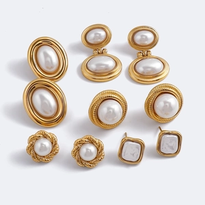 Orecchini a Bottone con Künstliche Perle in Acciaio Inossidabile Vintage Francese Placcato Oro Geometrico Elegante Gioielli per Donna