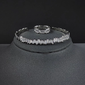 Luxus Kupfer Baguette Schliff Zirkonia Armreif Und Ring Für Damen Western Trendy Funkelnd Hochzeit Party Schmuck Zubehör