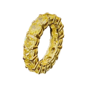 Bague d'éternité luxueuse en or avec zircons jaunes à coupe carrée sur tout le contour