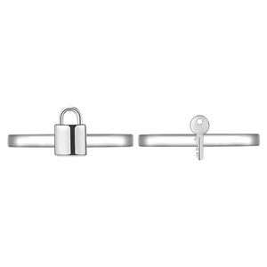 Minimalistische koppelringen set in gepolijst zilver met creatief hangslot- en sleutelontwerp