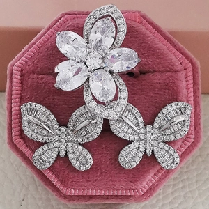 Exquisite flower ring and butterfly earring jewelry set with sparkling zircons