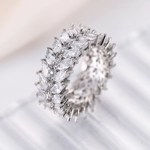 Luxurious marquise-cut marquise-style willow leaf multi-row silver sparkling ring