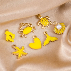 Gelb Legierung Emaille Marine Seestern Schildkröte Meerjungfrau Schwanz Krabbe Muschel Herz Fischknochen Charms Für DIY Schmuck Damen
