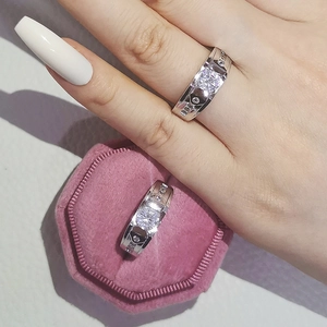 Ensemble de bagues gothiques tête de mort pour homme avec oxydes de zirconium clairs
