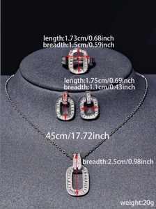 Detailansicht des silbernen Schmucksets mit Maßen für Halskette, Ohrringe und Ring