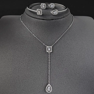 Luxus Legierung Geometrische Schmuck Kollektion Strass Tränenform Quadratische Halskette Offener Armreif Ohrstecker Für Hochzeit Damen