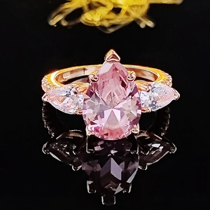 Ring mit rosa birnenförmigem Edelstein aus 925er Sterlingsilber mit Roségold-Finish