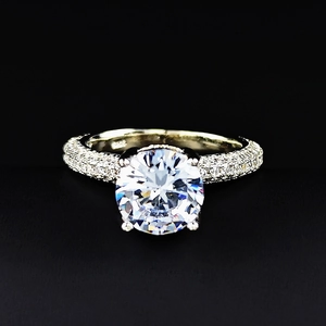 Macro shot of S925 sterling silver ring featuring a large brilliant-cut diamond center stone