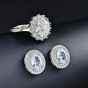 Luxus Ovalschliff Strass Halo Ring Und Ohrringe Schmuck Für Damen Galvanisierte Legierung Elegante Hochzeit Bankett Accessoires