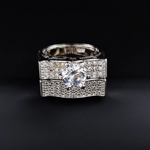 Luxe Bague de Fiançailles en Cuivre avec Strass pour Femme Couleur Argent Rond Simulation Diamant Alliance Bijoux de Mode