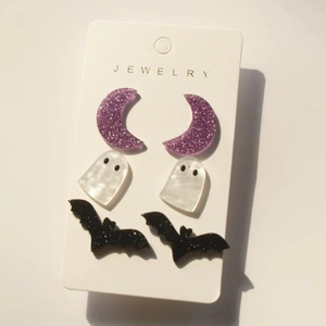 Set de boucles d'oreilles Halloween avec lune violette, fantôme blanc et chauve-souris