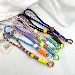 Cordons de téléphone réglables tissés à la main en sept couleurs avec boucles de sécurité