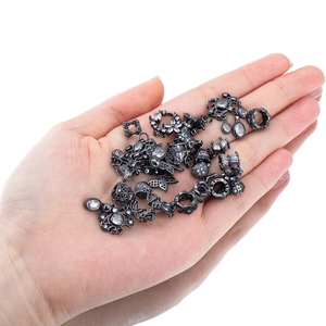 Perline distanziatrici in zircone nero e ciondoli per creazione di gioielli fai-da-te