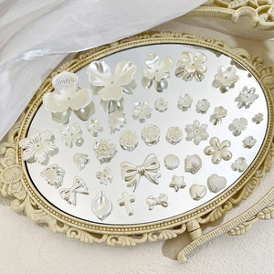 DIY Kunstparelkralen Onregelmatige Bloem Strik Hart Ster Tussenkralen Voor Sieraden Maken Telefoonketting Materialen Crème Stijl