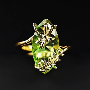 Vintage Gold Plated Copper Dragonfly Ring Women With Marquise Olive Green Zirconia Leaf Branch Fashion Finger Ring Jewelry