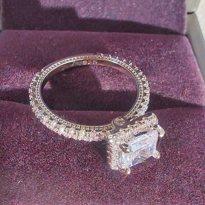 Elegant square princess cut zircon engagement ring in S925 sterling silver halo setting