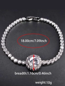 Detailweergave van zilveren tennisarmband met zirkonia en afmetingen van 18cm lengte