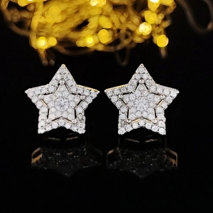 Eleganti orecchini a lobo a stella in argento con zirconi scintillanti per donne