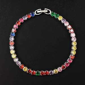 Elegante bracciale tennis arcobaleno con zirconi colorati e montatura argentata