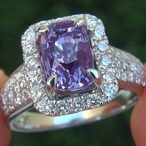Bague double couche avec zircon carré violet et pavage d'argent pour femmes