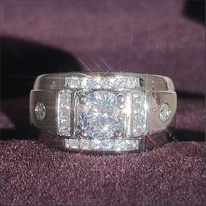 Anello da Uomo a Fascia Larga in Rame con Zirconia Cubica Taglio Rotondo Placcato Argento Anello Geometrico Gioielli