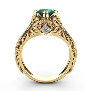 Lussuoso anello placcato oro 14k con smeraldo verde e intricati dettagli filigranati vintage